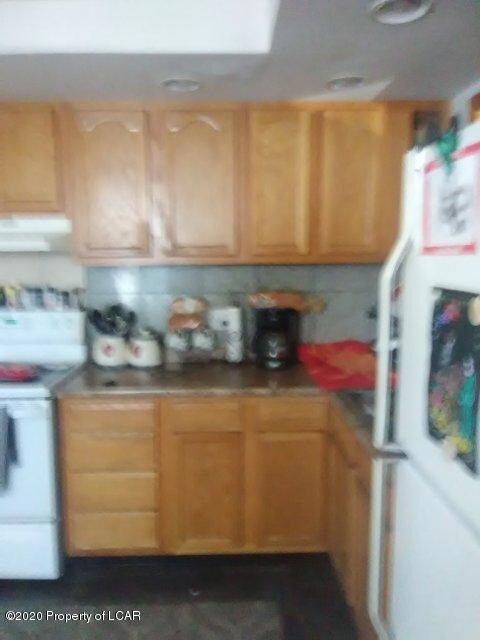 15-17 Oxford St, Wilkes-Barre, PA 18706 - photo 3