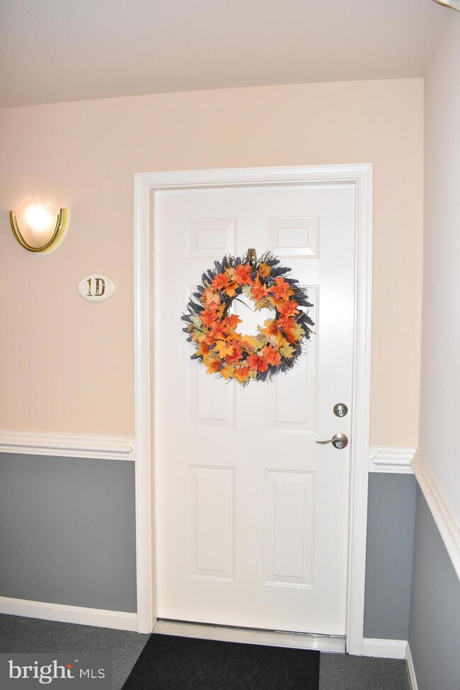 2504 Shelley Cir unit 1D, Frederick, MD 21702 - photo 2