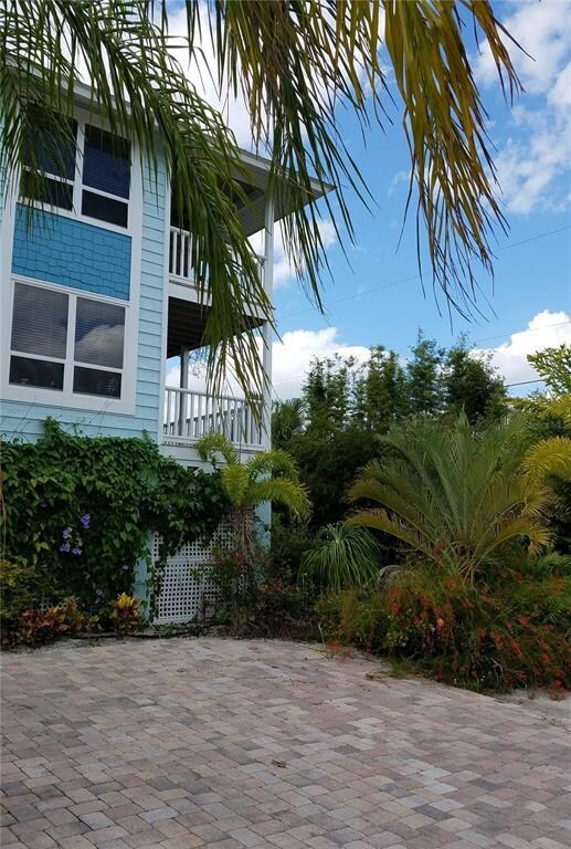 2500 Avenue B, Bradenton Beach, FL 34217 - photo 2