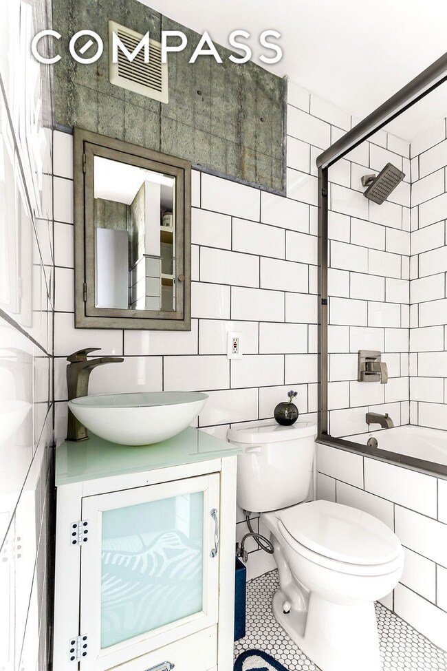 57 Thompson St unit 2B, New York, NY 10012 - photo 7