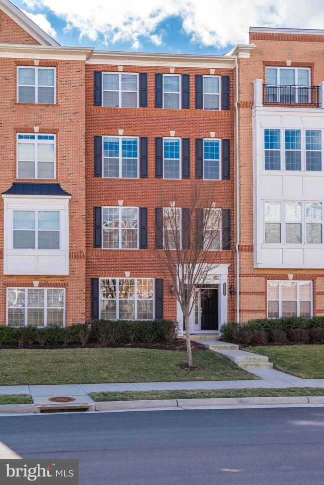 23503 Buckland Farm Terrace, Ashburn, VA 20148 - photo 2