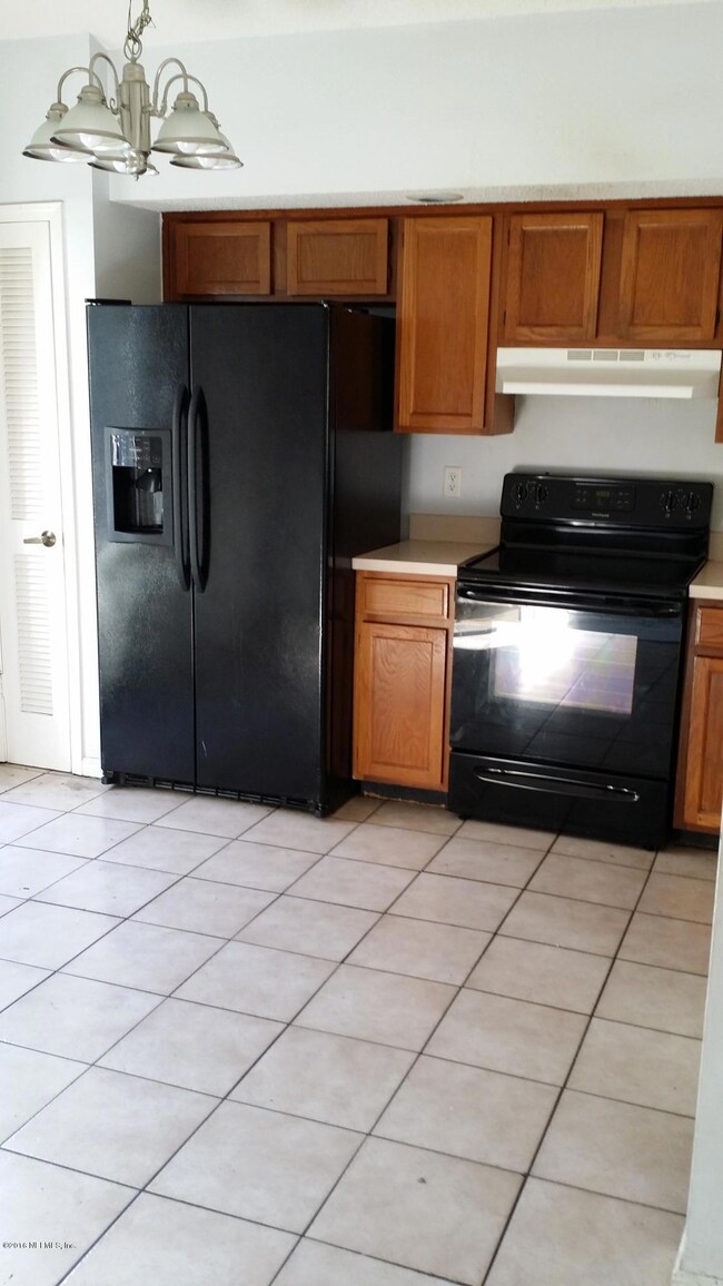 2502 Townsquare Dr, Jacksonville, FL 32216 - photo 6