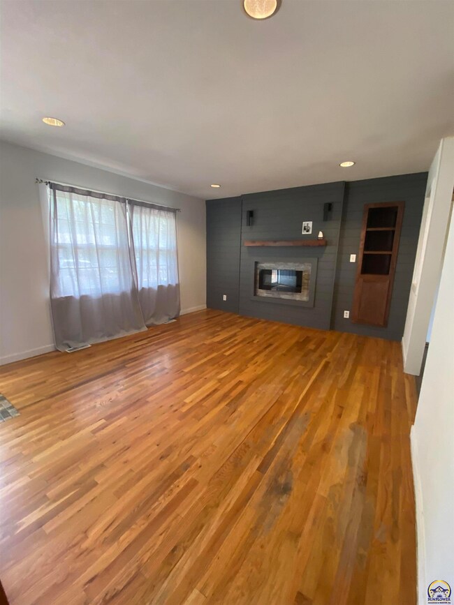 5200 SW 31st Terrace, Topeka, KS 66614 - photo 3