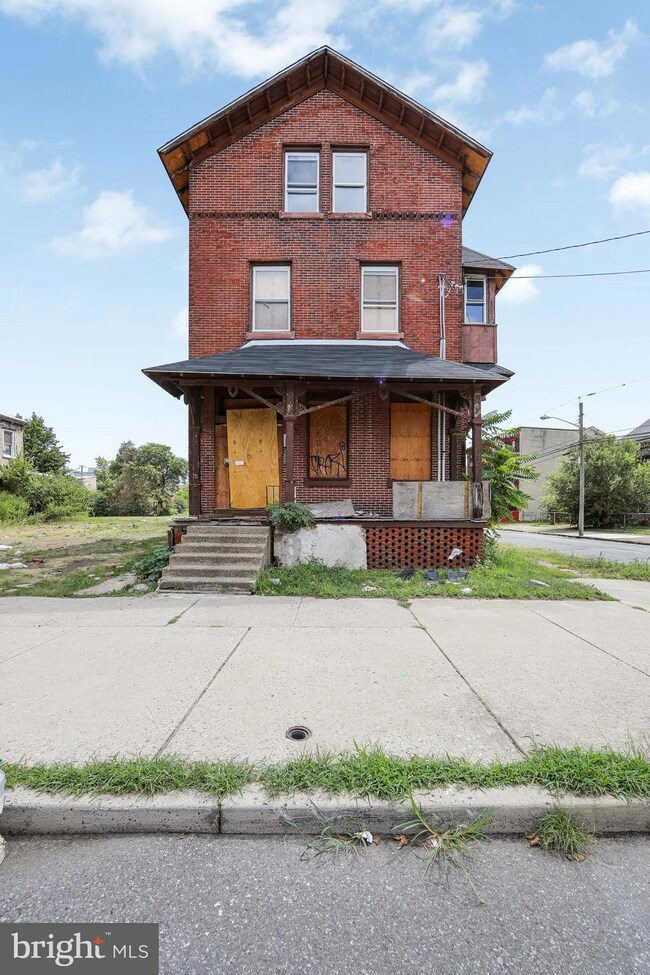 314 S 4th St, Camden, NJ 08103 - photo 2