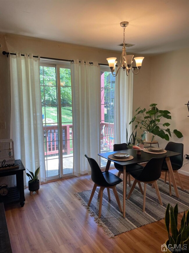 3111 Cypress Ct, Monmouth Junction, NJ 08852 - photo 4