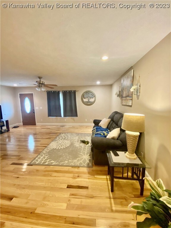 2133 Childress Rd, Alum Creek, WV 25003 - photo 4