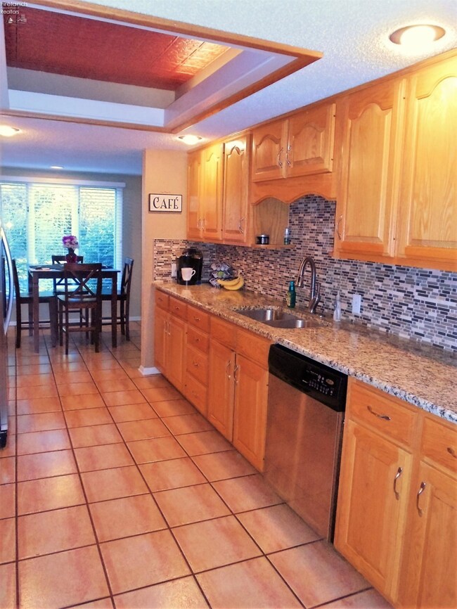 2720 Goldenrod Ln, Findlay, OH 45840 - photo 7