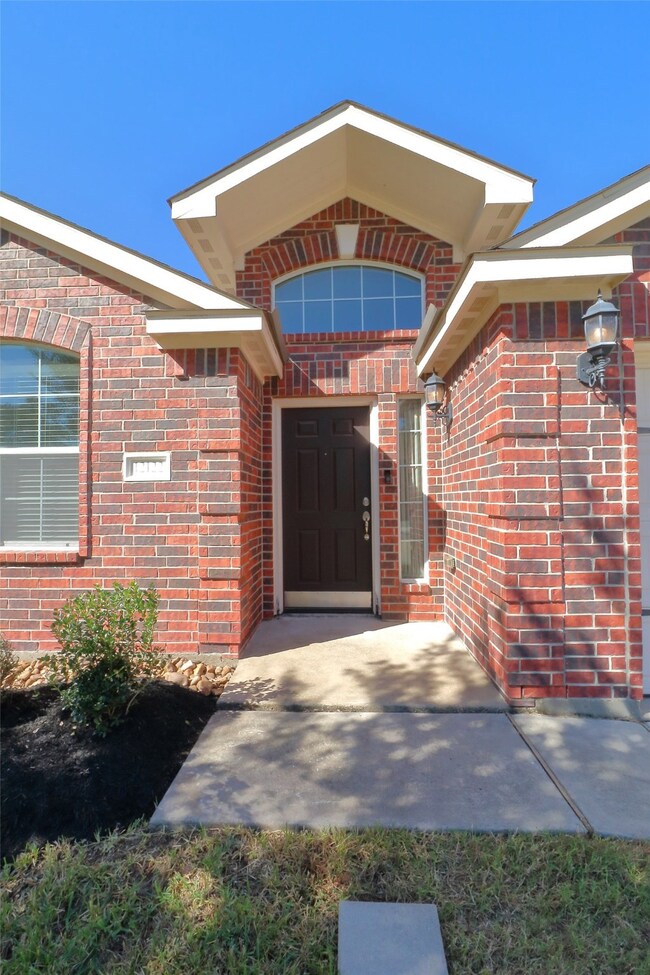 12122 Mabel Ln, Pinehurst, TX 77362 - photo 2