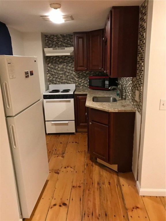 3 Prairie Ave unit 2, Newport, RI 02840 - photo 7