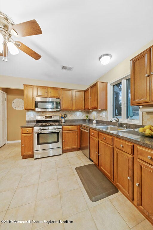 265 Linden Ave, North Middletown, NJ 07748 - photo 5