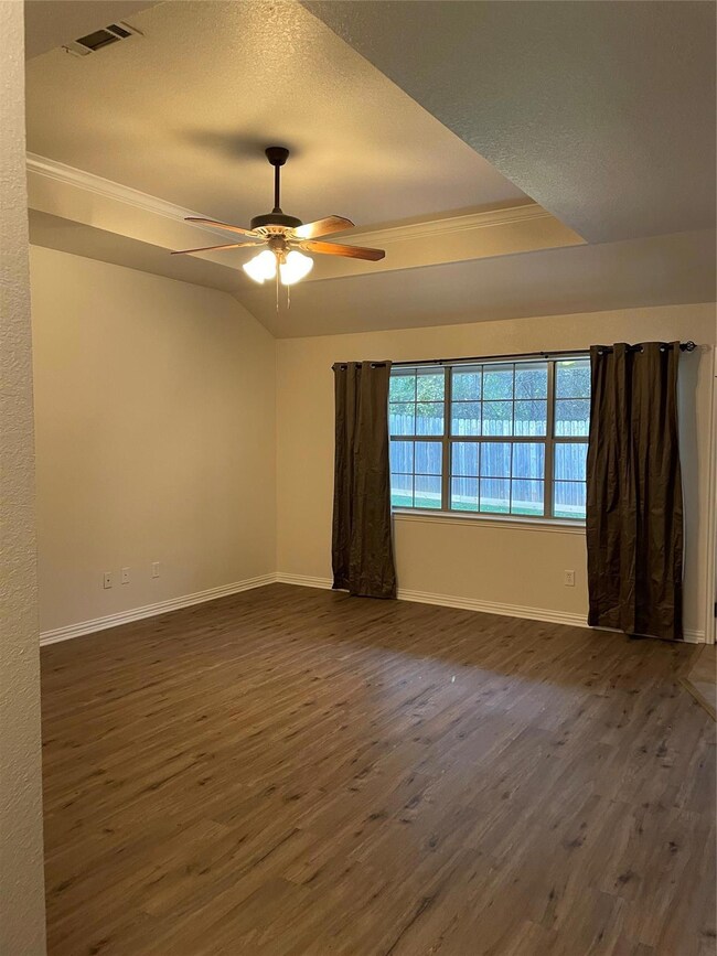 607 E Water St, Weatherford, TX 76086 - photo 5