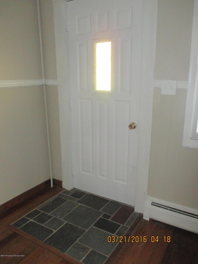 465 N Main St, Taylor, PA 18517 - photo 6