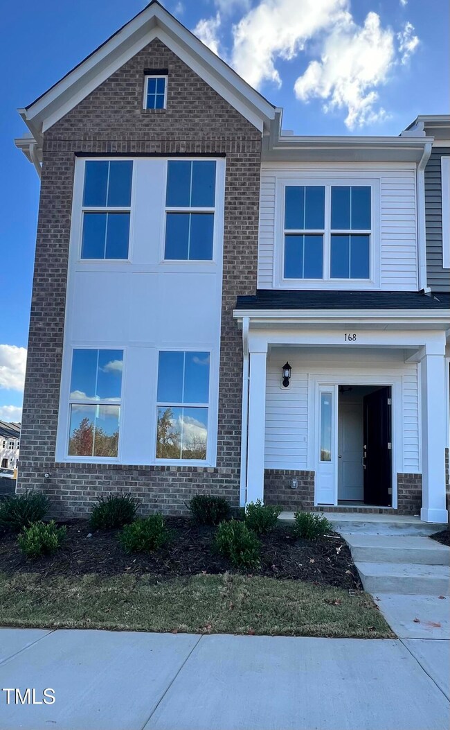Homesite 75 Front exterior