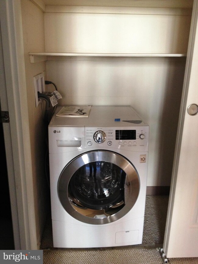 Columbia Condominiums unit 510, Arlington, VA 22204 - photo 6