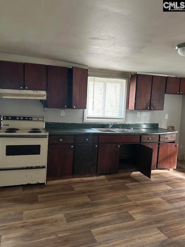 503 Moore St, Lake City, SC 29560 - photo 7