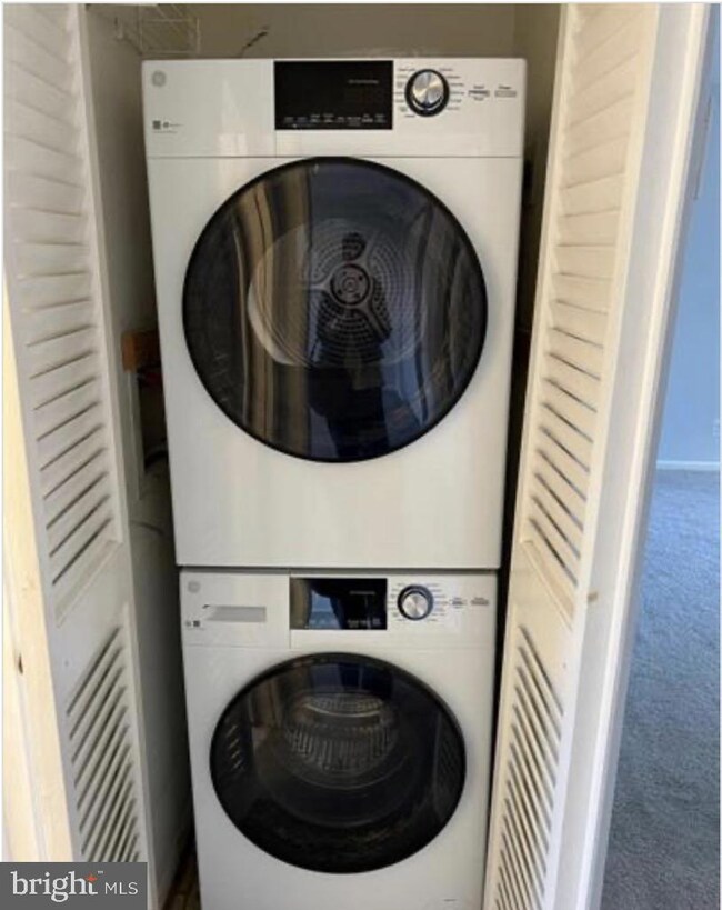 2663 S Walter Reed Dr unit A, Arlington, VA 22206 - photo 7