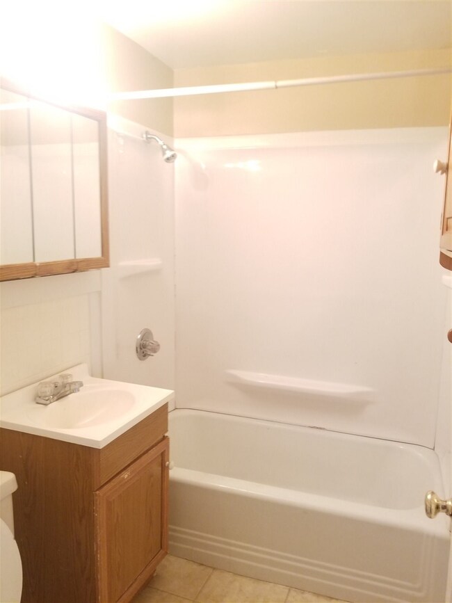 42 Elm St, Milford, NH 03055 - photo 7