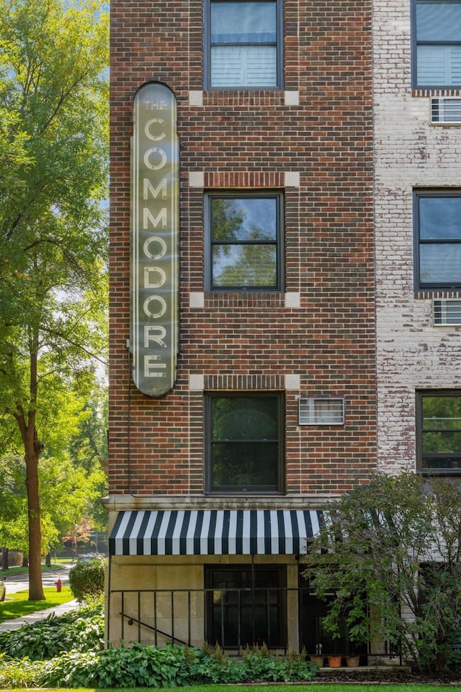 The Commodore Condominium unit 304, Saint Paul, MN 55102 - photo 2