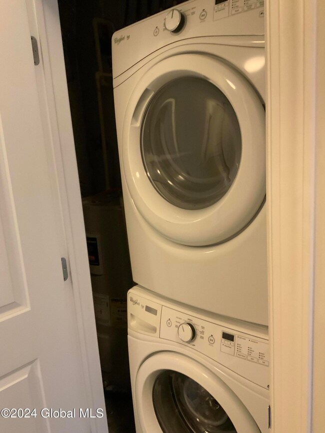 733 Broadway unit 104, Albany, NY 12207 - photo 6