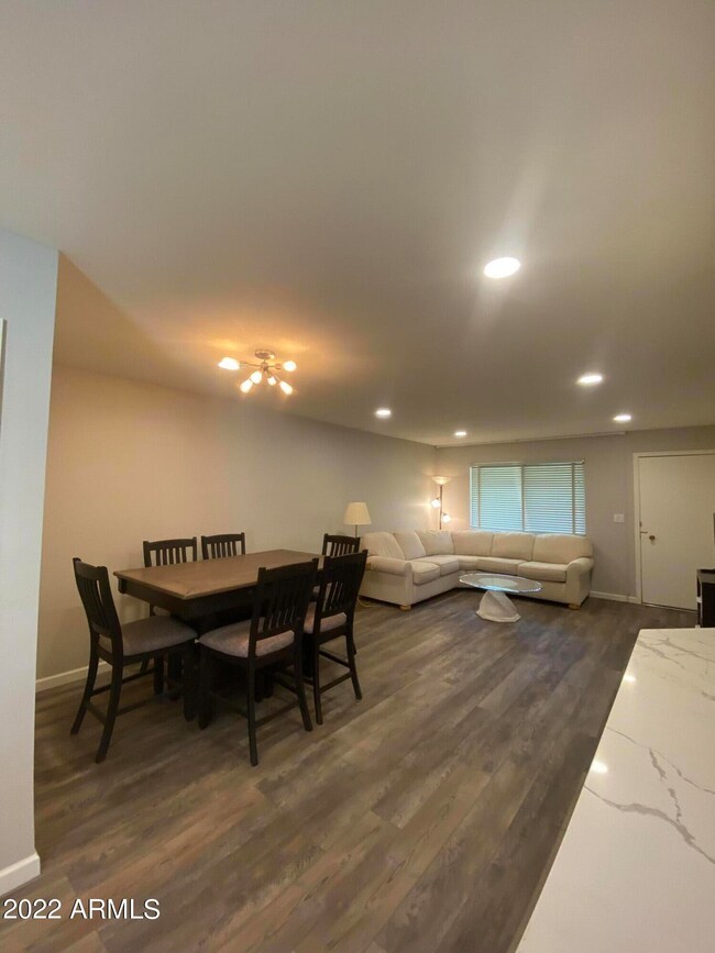 13810 N Newcastle Dr, Sun City, AZ 85351 - photo 7