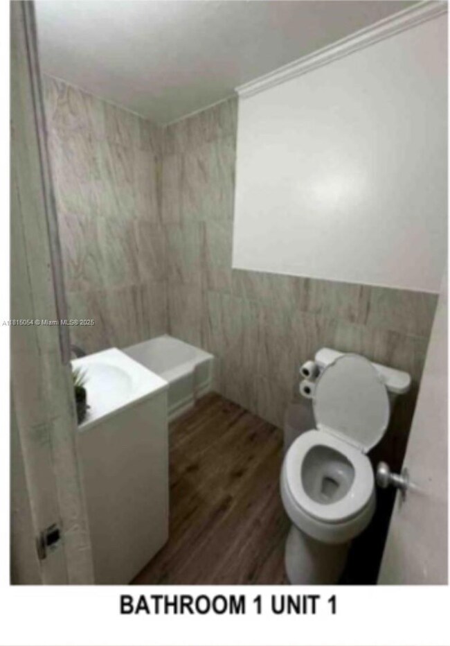 Unit 1 bathroom