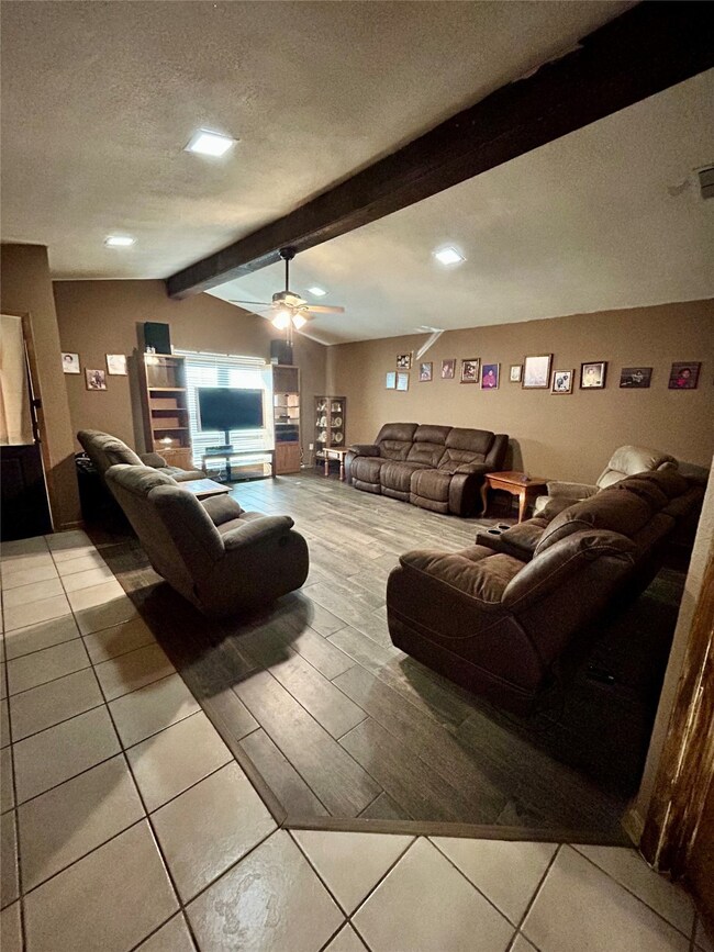 113 E Larkspur, White Oak, TX 75693 - photo 6