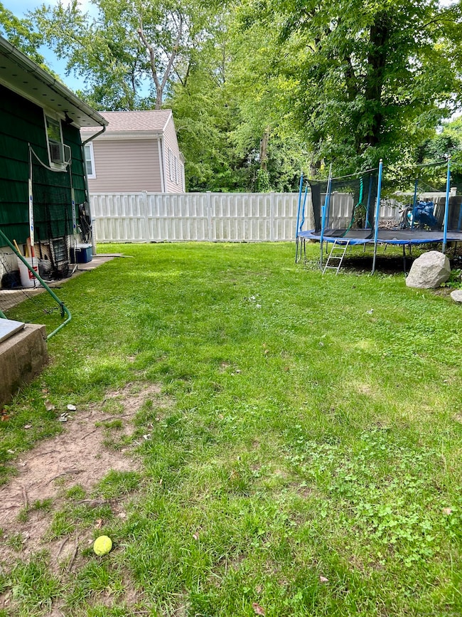 71 Saddle Rd, Norwalk, CT 06851 - photo 2