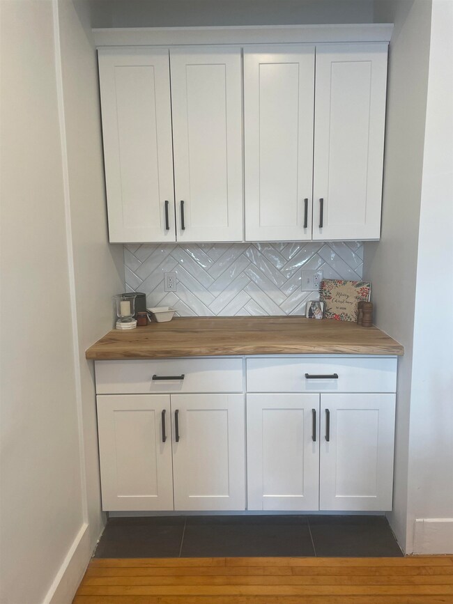 220 Wibird St, Portsmouth, NH 03801 - photo 6