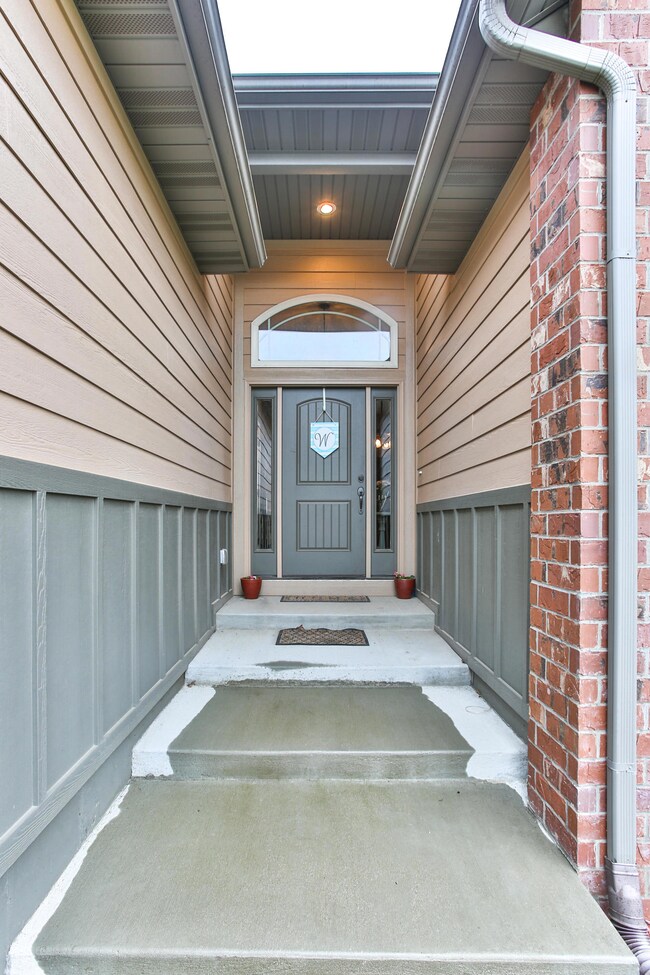 647 N Maplewood Hills Rd, Nixa, MO 65714 - photo 3