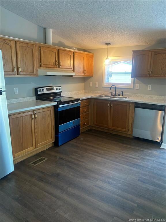 428 W Cross St, Austin, IN 47102 - photo 6