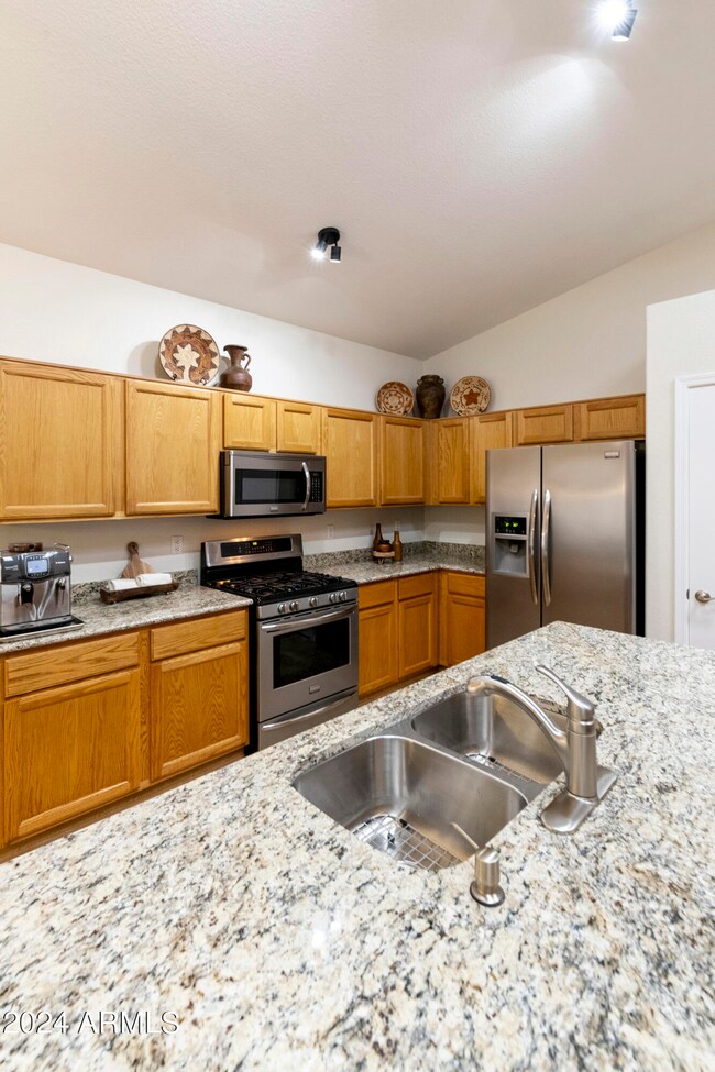 3875 E Vaughn Ave unit 2B, Gilbert, AZ 85234 - photo 7