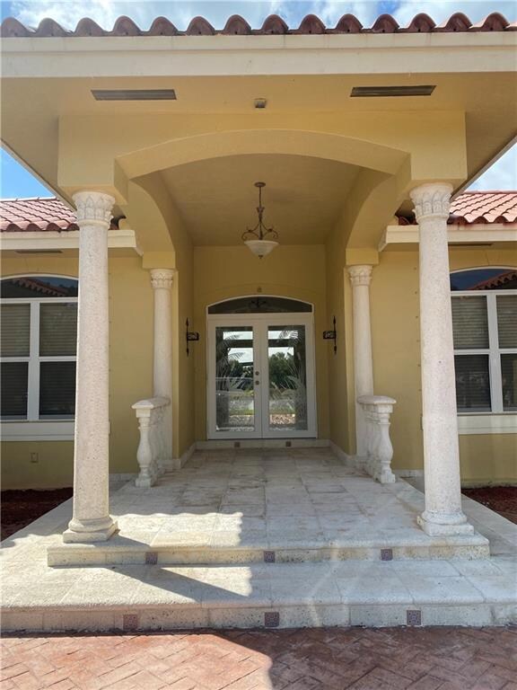 20126 SW 54th Place, Fort Lauderdale, FL 33332 - photo 2