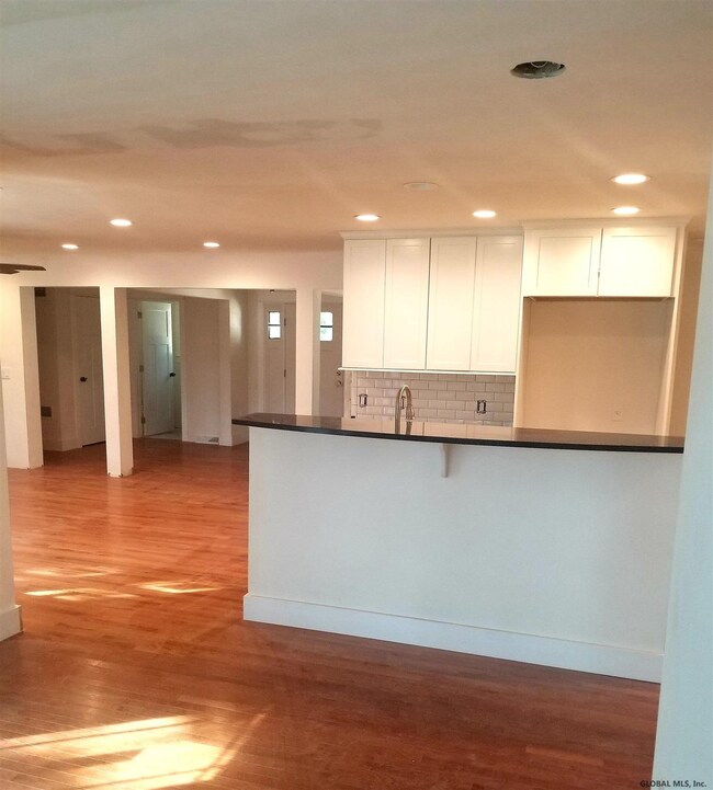 7 Kendrick Hill Rd, Saratoga Springs, NY 12866 - photo 3