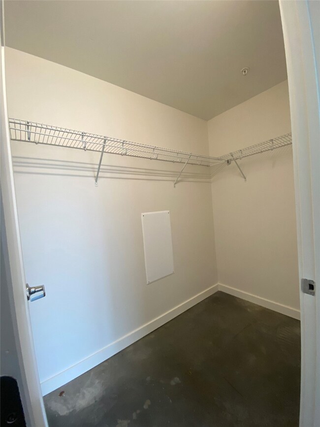 3550 Main St unit 5402, Houston, TX 77002 - photo 7