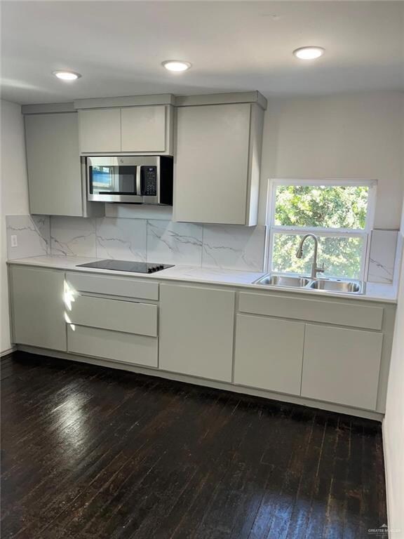 1017 Miller Ave, Mission, TX 78572 - photo 7