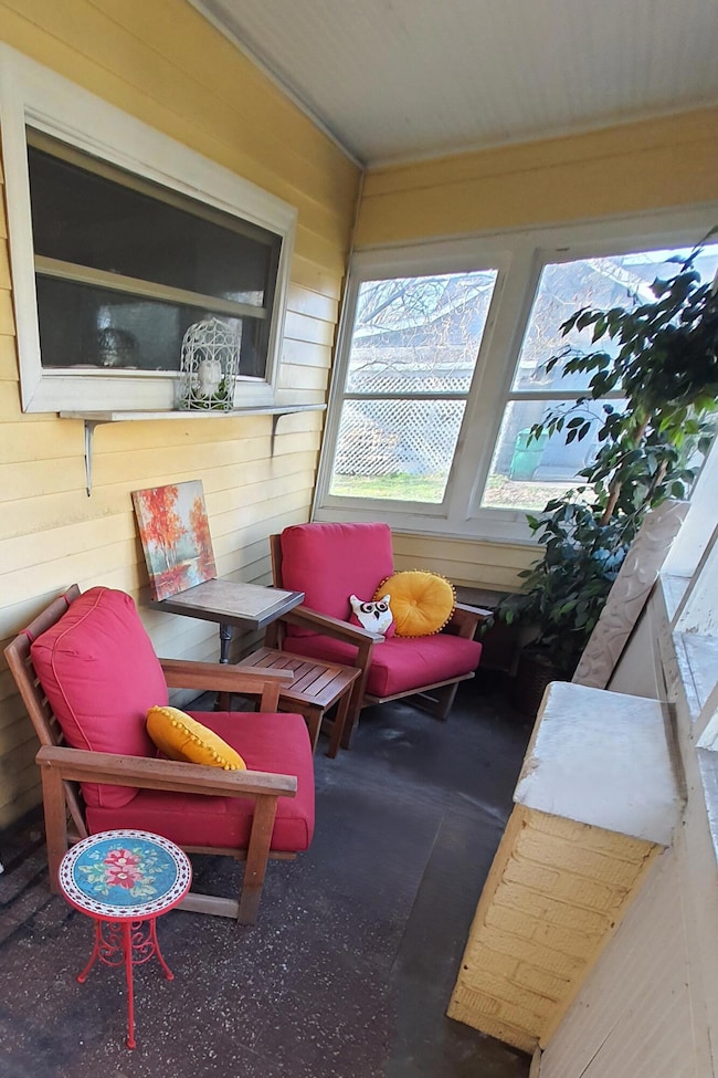 324 S 15th St, Niles, MI 49120 - photo 5