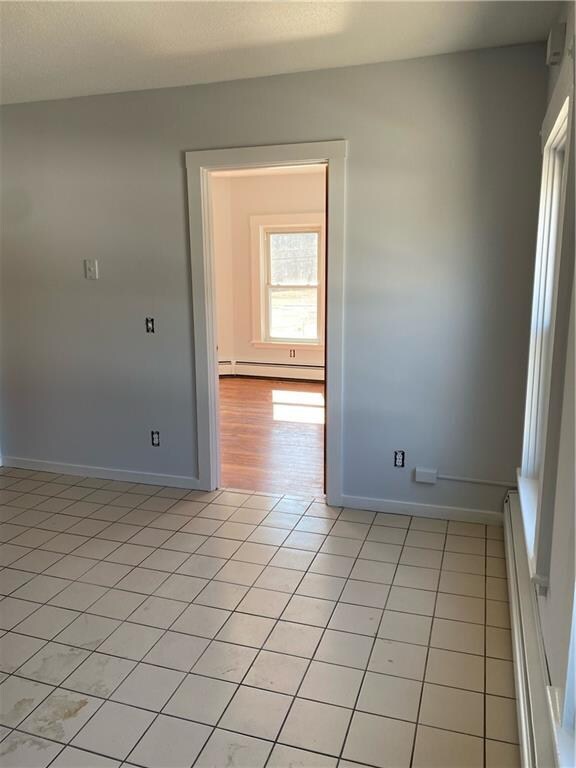 1055 Toll Gate Rd unit 3, Warwick, RI 02886 - photo 3