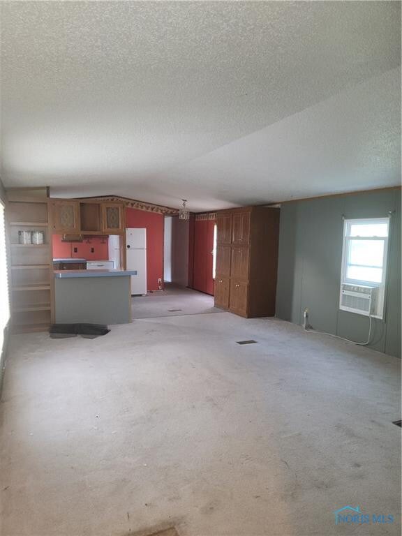 2408 E Dundee Dr, Findlay, OH 45840 - photo 2