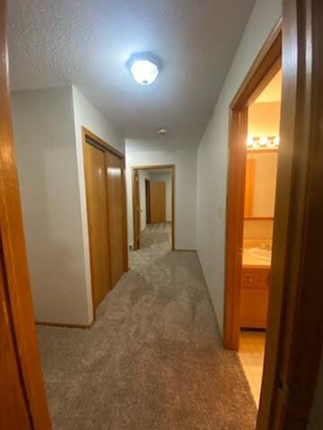 Extra large hallway to the 2nd and 3rd bedrooms, m