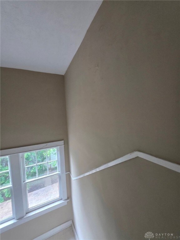 2324 Eastview Ave unit 2322, Dayton, OH 45405 - photo 4