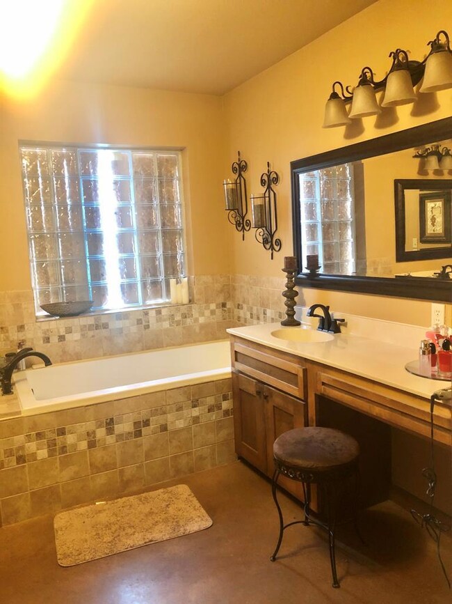 178 Roy Christie Rd, Lufkin, TX 75904 - photo 4