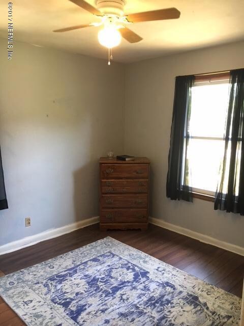 6305 Autlan Dr, Jacksonville, FL 32210 - photo 7