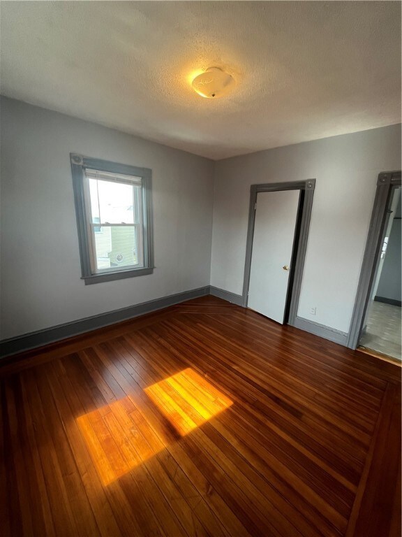 15 Eustis Ave unit 2, Newport, RI 02840 - photo 5