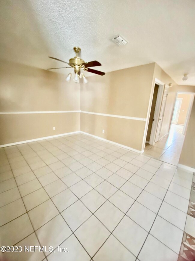 5058 Somerton Ct, Jacksonville, FL 32210 - photo 3