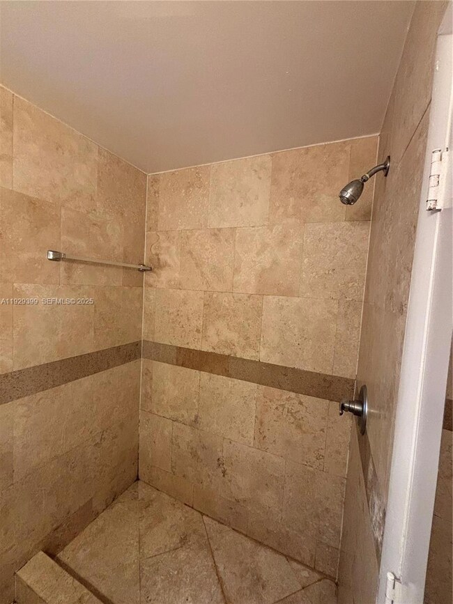 1522 Meridian Ave unit 6, Miami Beach, FL 33139 - photo 5