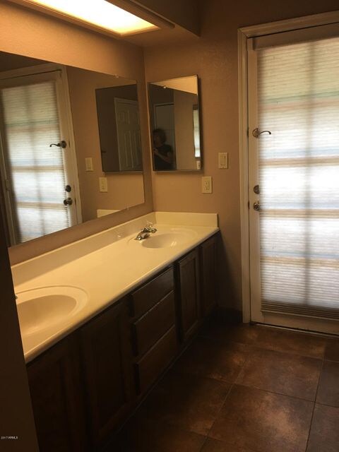 Master Bath vanity
