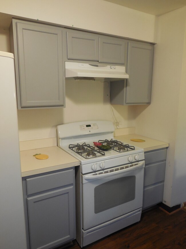 3604 Briar Ln, Hazel Crest, IL 60429 - photo 5