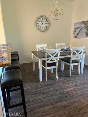 BREAKFAST BAR AND DINING AREA