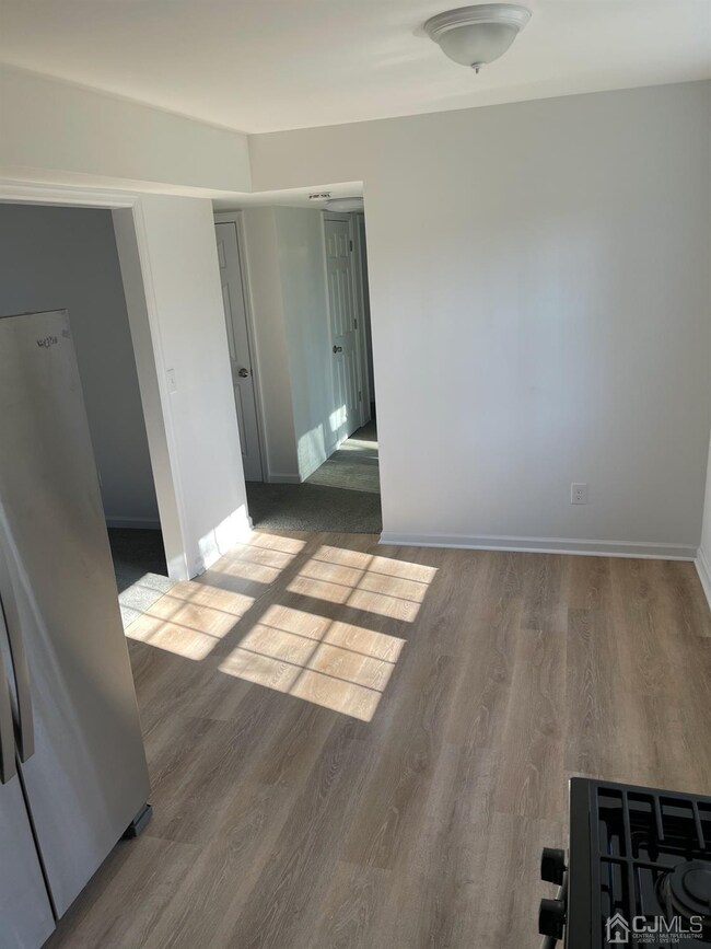 C Hanover Square, Middlesex Boro, NJ 08846 - photo 6