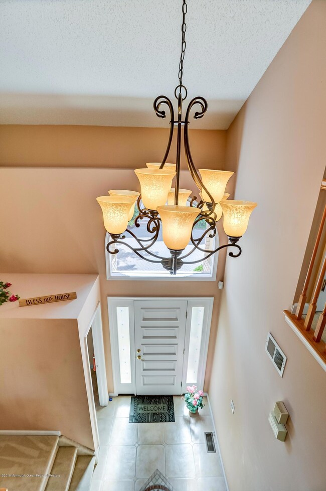 98 El Camino Ct, Holmdel, NJ 07733 - photo 4